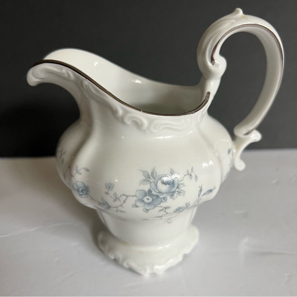 Johann Havilland Blue Garland Creamer and Sugar Bowl Set Bavaria Germany - Picture 10 of 14